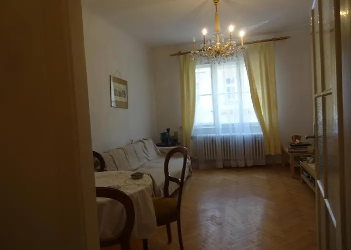 Apartamento Helle Freundliche Im Zentrum